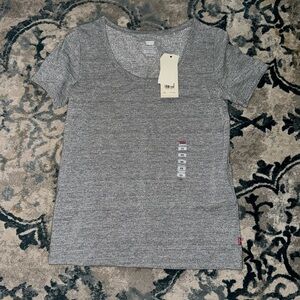 Levi’s sparkly gray scoop neck Cali tee (XS)